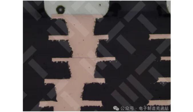 4#PCBA第5排锡球截面（PCB埋孔有裂纹）